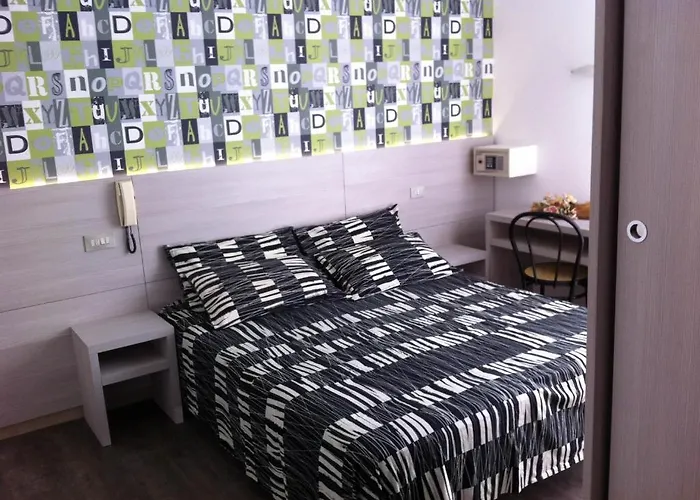 Ave Hotel