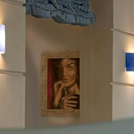 Ave Hotel 2*