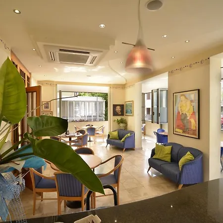 Hotel Ave Rimini